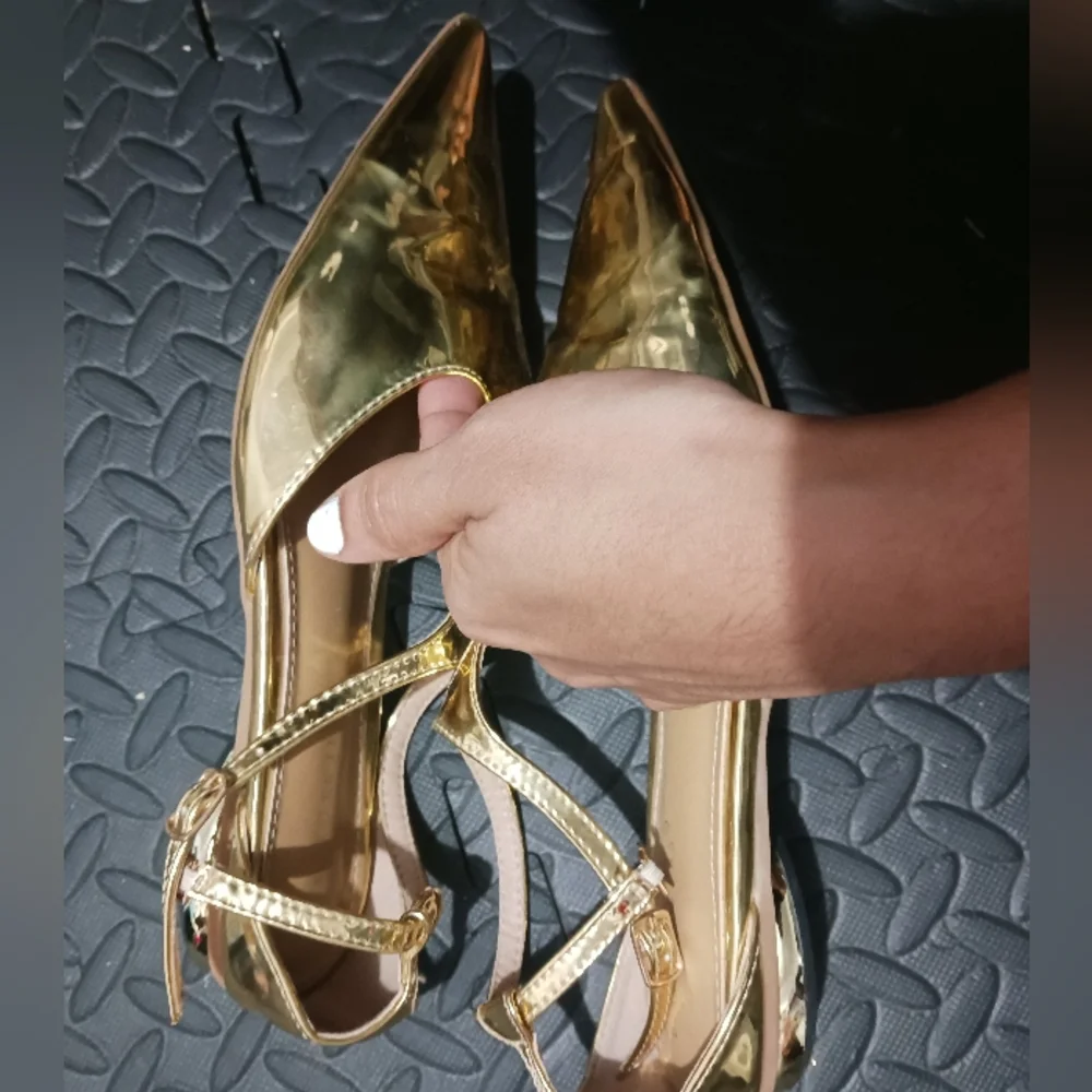Women Gold Mirror T Strap Pointy Flat Shoes - Picture 7 of 11